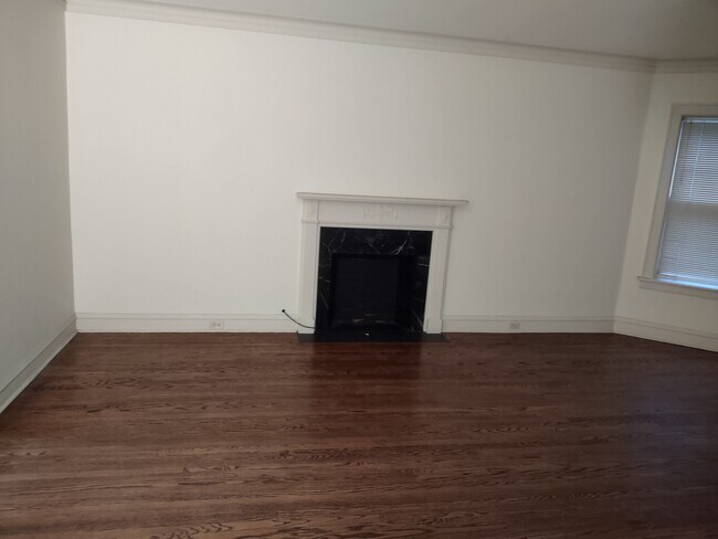 Sala de estar - 7219 N Wolcott Ave