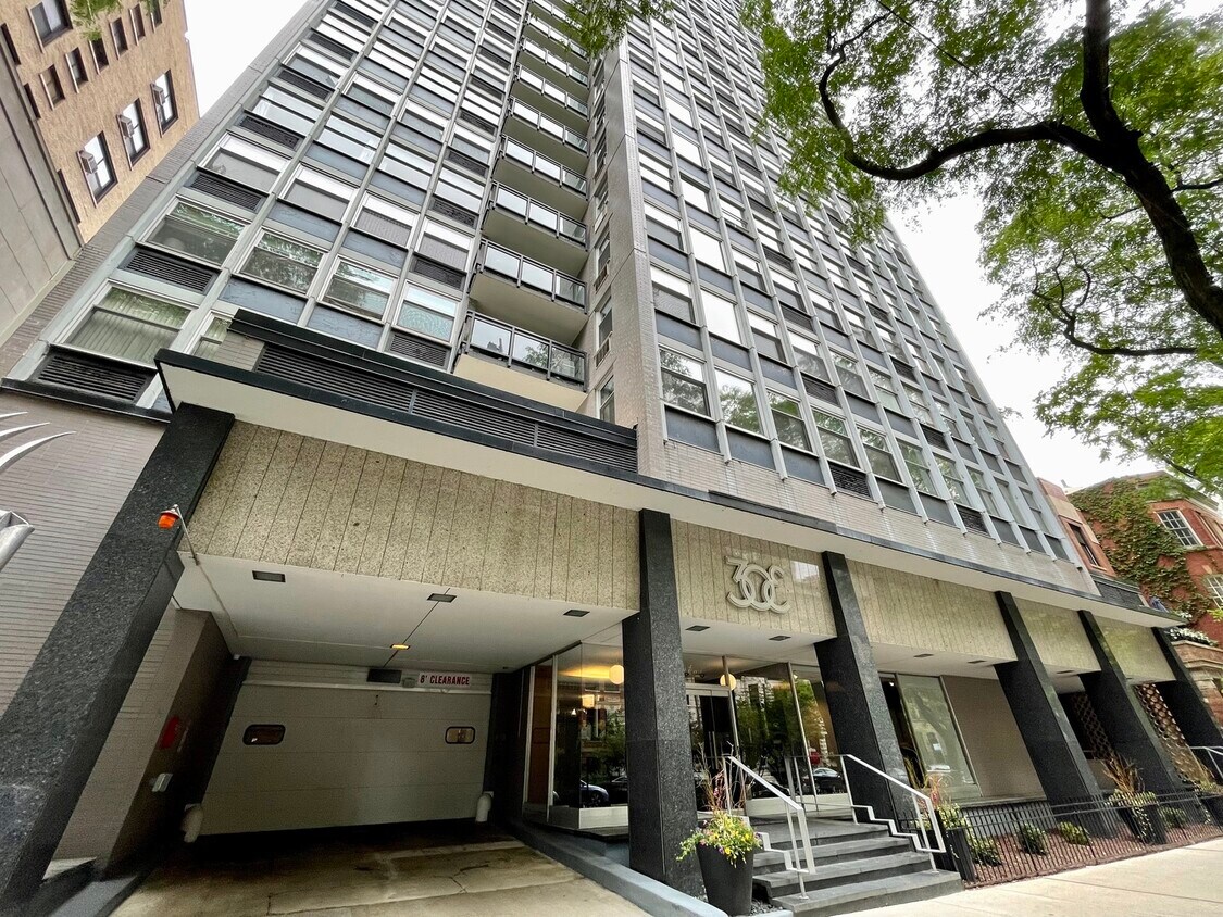 Foto principal - 30 E Elm St