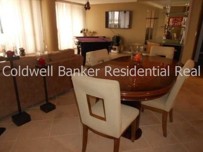 Foto del edificio - 1717 S Bayshore Dr