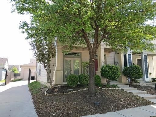Building Photo - 10728 Traymore Dr