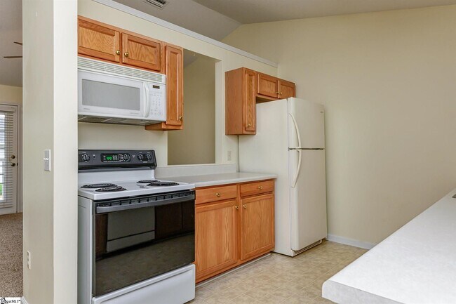 Building Photo - 508 Pelham Square Way