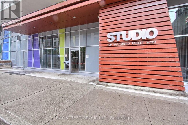 Building Photo - 199 Richmond St W