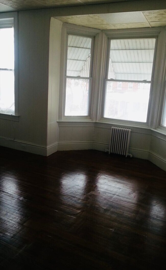 Foto del edificio - Coming soon! 3 Bedroom Apartment