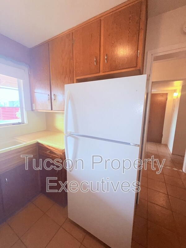 Foto del edificio - 4741 E 2nd St