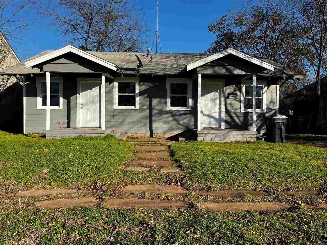 Primary Photo - 2105 Shepherd St