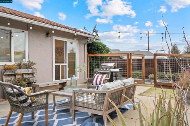 Building Photo - 5607 Lassen Ct