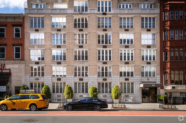 Building Photo - 344 W 23rd St