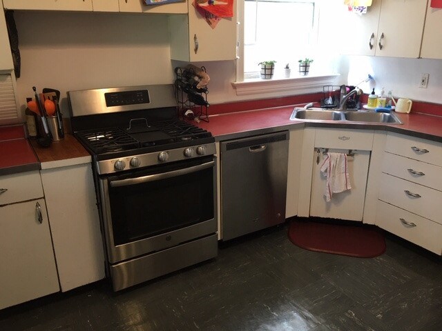 Primary Photo - 5251 N Glenwood Ave