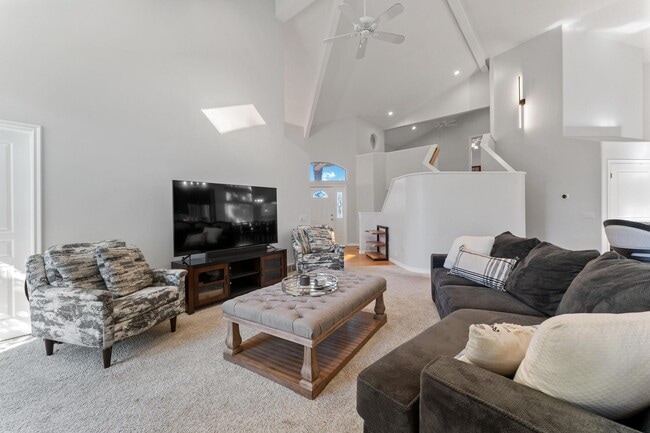 Building Photo - 2586 E 6710 S