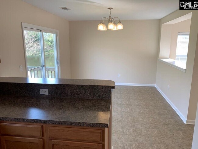 Building Photo - 142 Underwood Dr