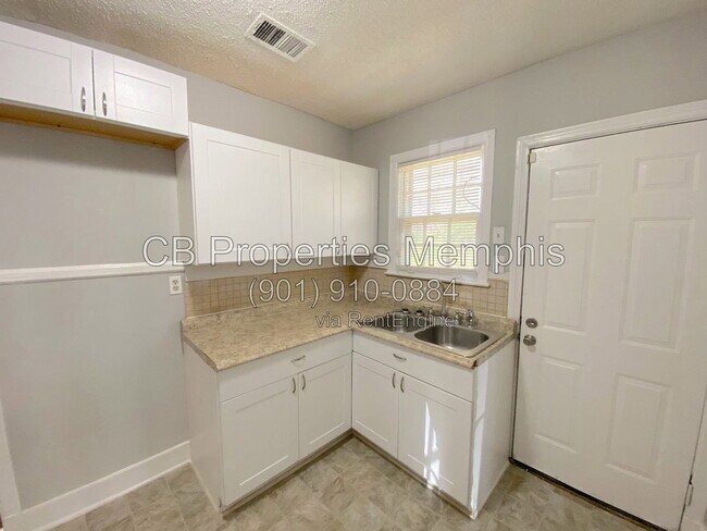 Foto del edificio - 722 Lydgate Rd