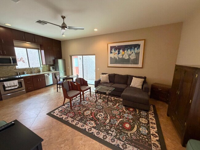 Foto del edificio - 4132 E Grandview Cir