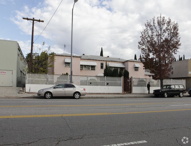 Building Photo - Whitsett Estates
