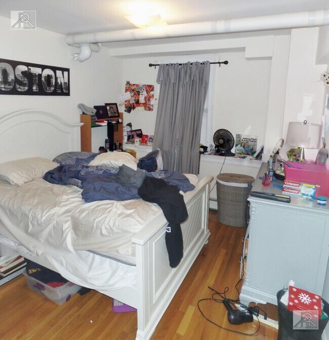 Foto del edificio - 25 Glenville Ave