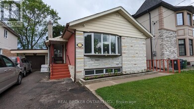 Building Photo - 29 Shropshire Dr