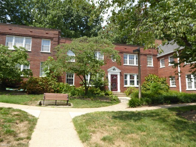 Building Photo - 1922 N Rhodes St