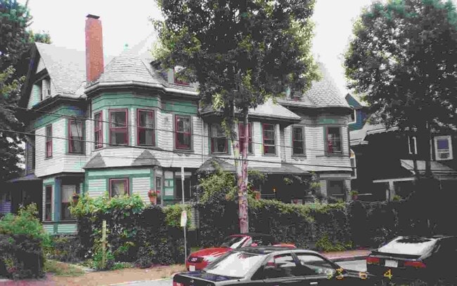 Photo - 6-8 Hurlbut St Apartment