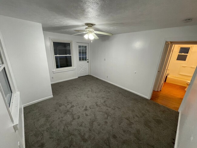 Building Photo - 4681 OH-142