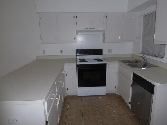 Cocina - 7613 Winged Foot Dr