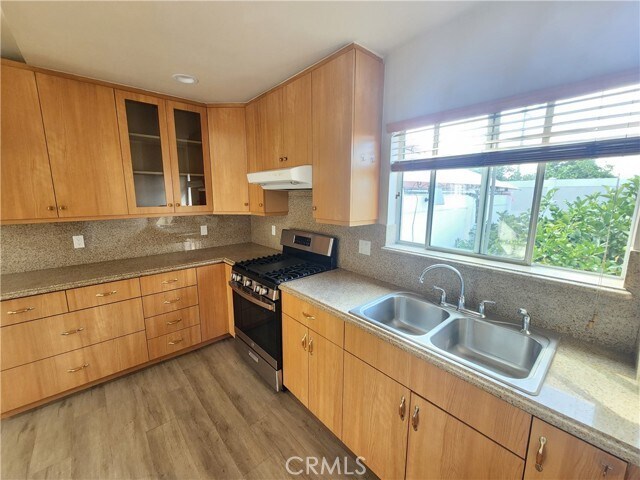 Building Photo - 7856 St Clair Ave
