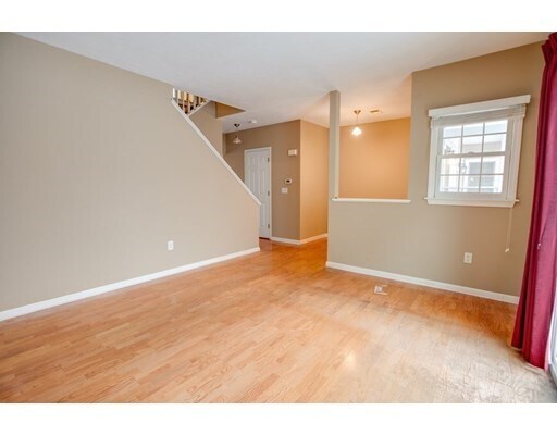 Building Photo - 290 Allerton Commons Ln