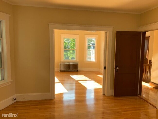 Building Photo - 42 Marblehead St