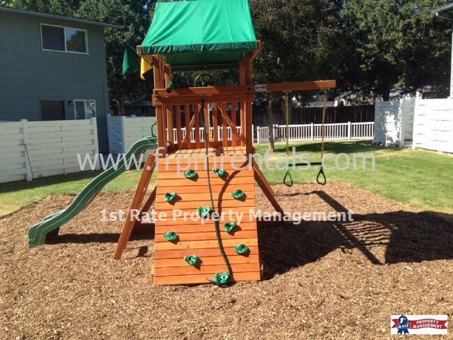 Foto del edificio - 4095 Libby Ln