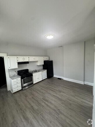 Building Photo - 301 McClelland Ave
