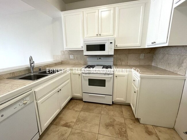 Foto del edificio - 555 Maine Ave