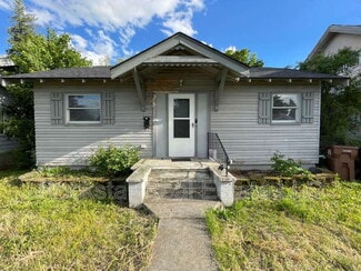 Building Photo - 2010 E Bridgeport Ave