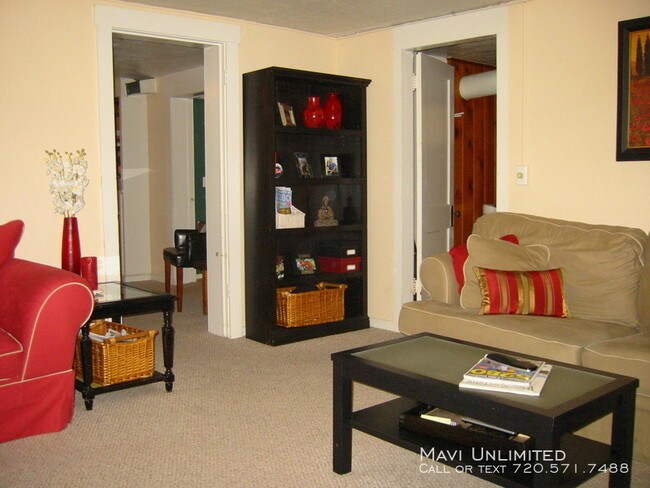 Foto del edificio - 295 S Williams St