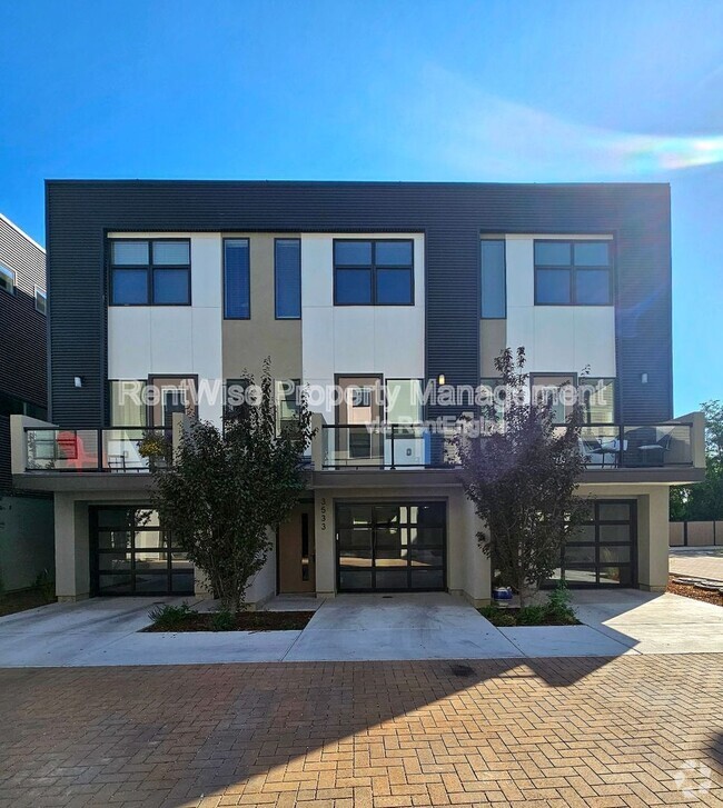 Building Photo - 3541 N Waterhouse Ln