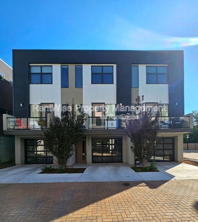 Foto principal - 3541 N Waterhouse Ln