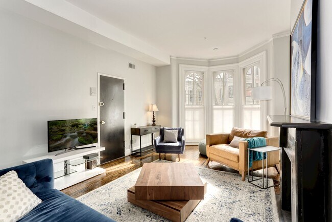 Floor to ceiling windows - 1317 Corcoran St NW