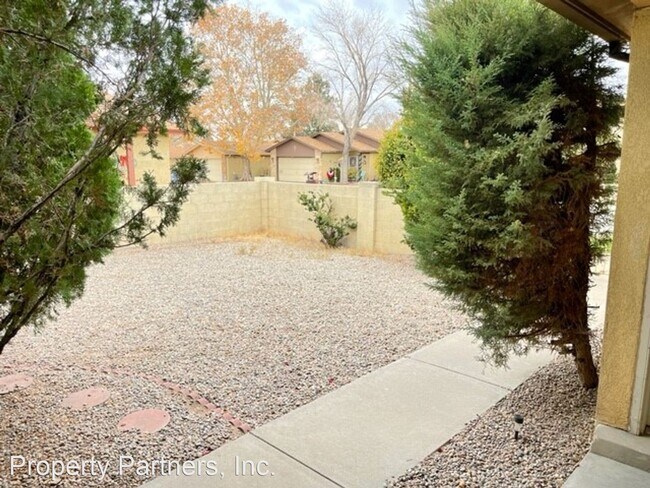 Building Photo - 10500 Lagrange Park Dr NE