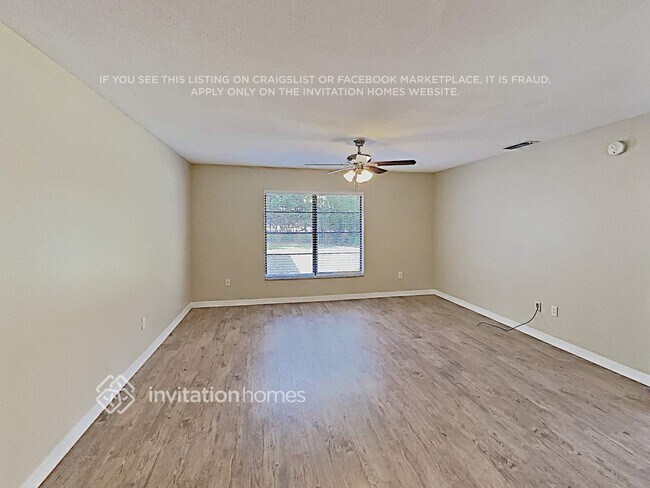 Foto del edificio - 2436 Delbarton Ave