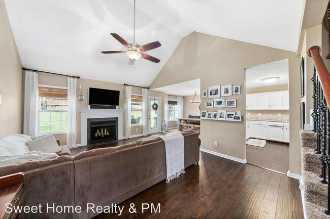 Building Photo - 3 br, 2 bath House - 1172 Viewmont Drive