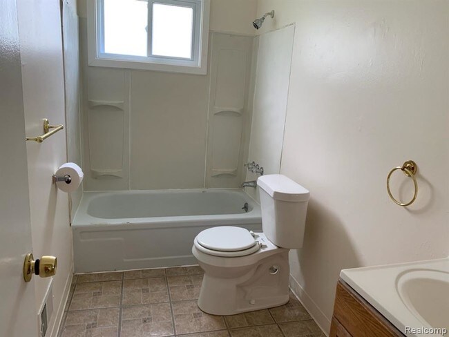 Foto del edificio - 386 E Princeton Ave