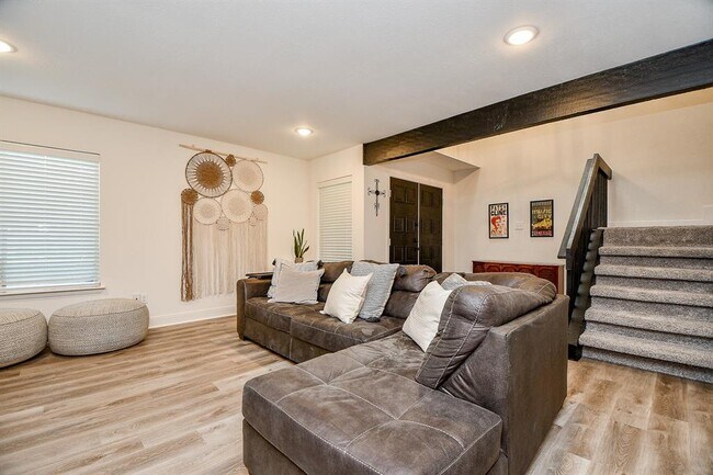 Foto del edificio - 2940 Windchase Blvd