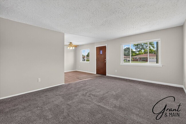 Foto del edificio - $1550 3 bedrooms