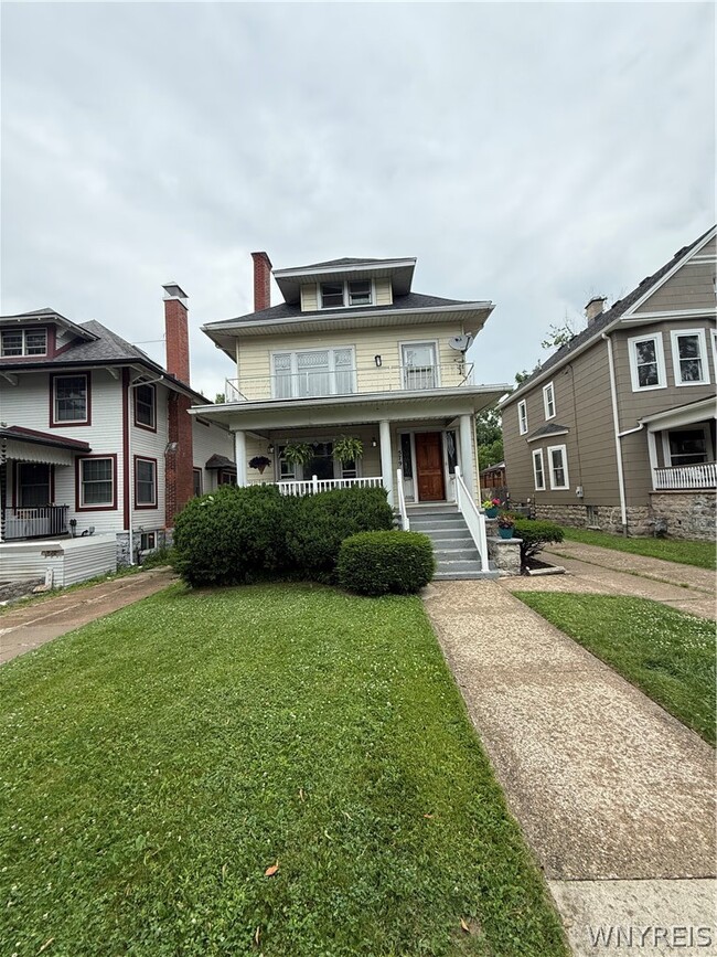 Building Photo - 579 Crescent Ave