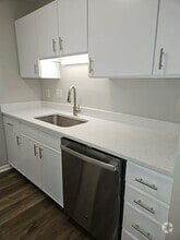 Building Photo - 1806 Woods Ln