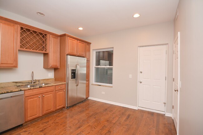 Foto del edificio - 2716 N Campbell Ave