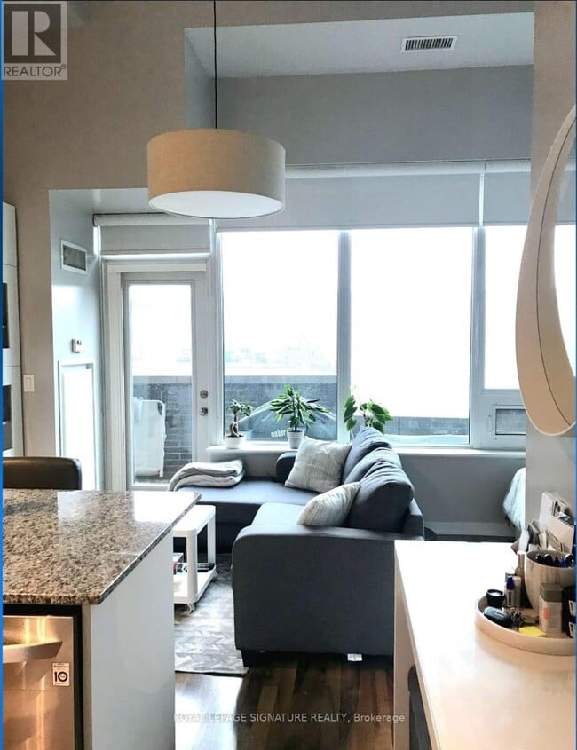 Building Photo - 55 E Liberty St