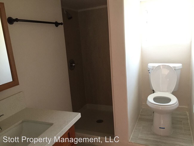 Building Photo - 1 br, 1 bath Apartment - 2640 Ahekolo Street