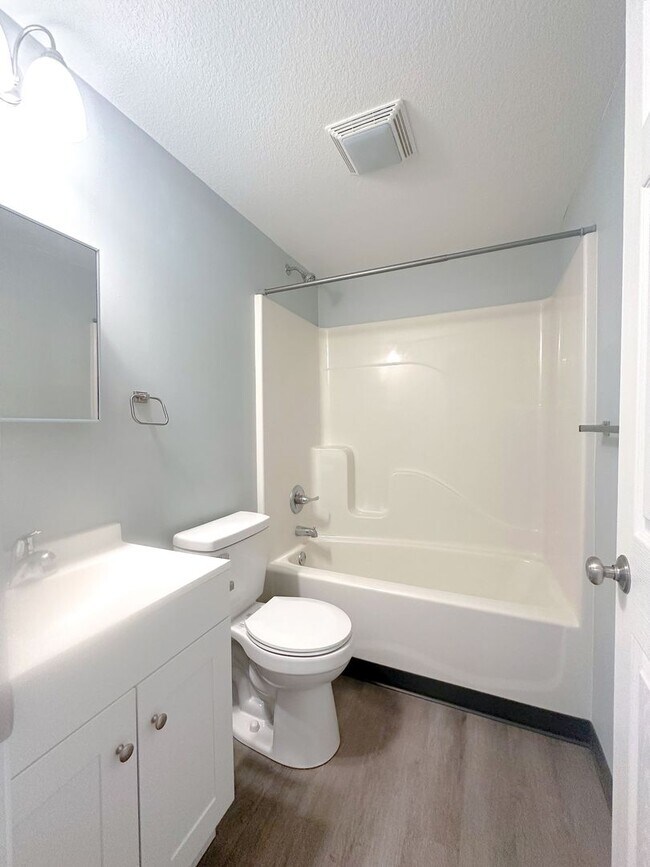 Foto del edificio - Modern 1-bedroom retreat / Walk to Downtown