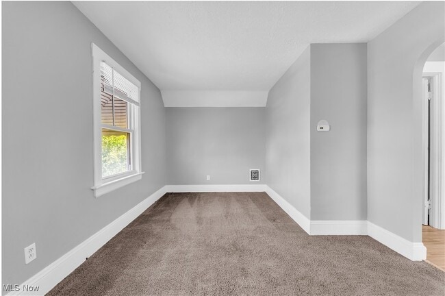 Building Photo - 3439 W 62nd St