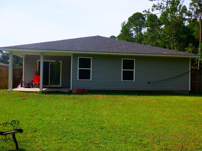 Foto del edificio - 9108 Timber Ln
