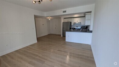Building Photo - 3500 Coral Wy
