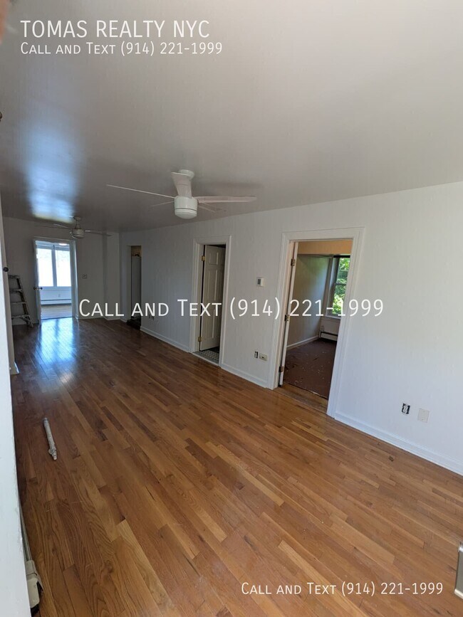 Foto del edificio - 785 Warburton Ave